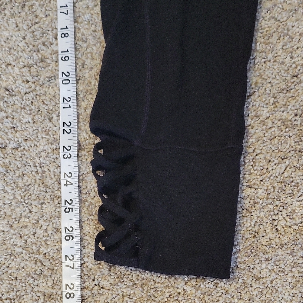 Athleta Black Capris Leggings - Picture 3 of 7